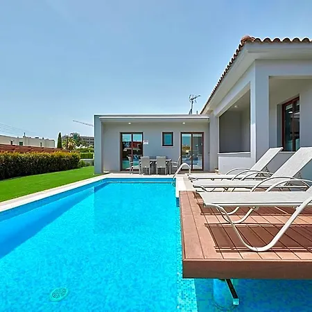 Villa Angie Luxury *