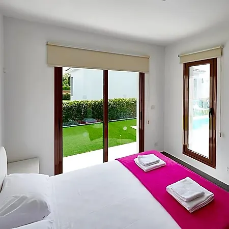 Villa Angie Luxury *