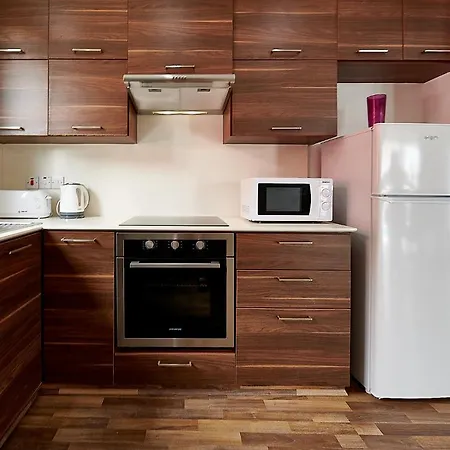 וילה Angie Luxury *