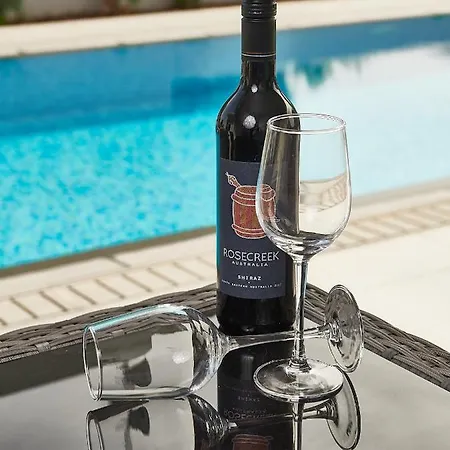 וילה Angie Luxury