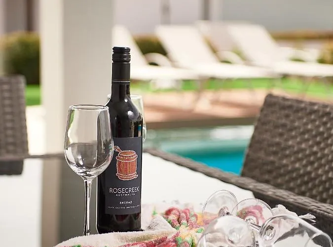 Angie Luxury 圣纳帕