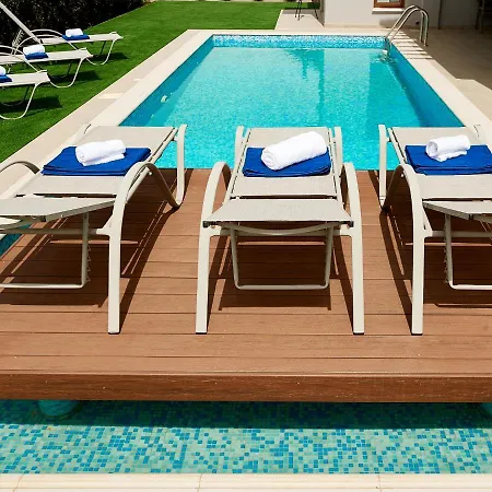 Angie Luxury Villa *